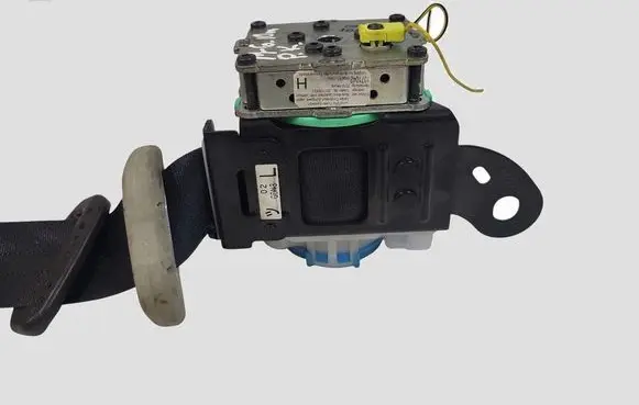 Mazda 6 Front seatbelt 1063728 GDN3