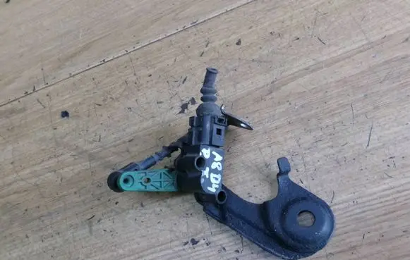 Audi A8 S8 D4 4H Rear air suspension level height sensor 4H0907503