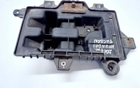 Hyundai Tucson TL Battery box tray 37150D3200