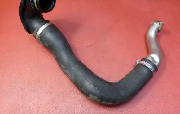 Opel Insignia A Intercooler hose/pipe