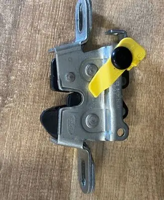 Jaguar XF X250 Seat back rest lock catch CX23613D60BA