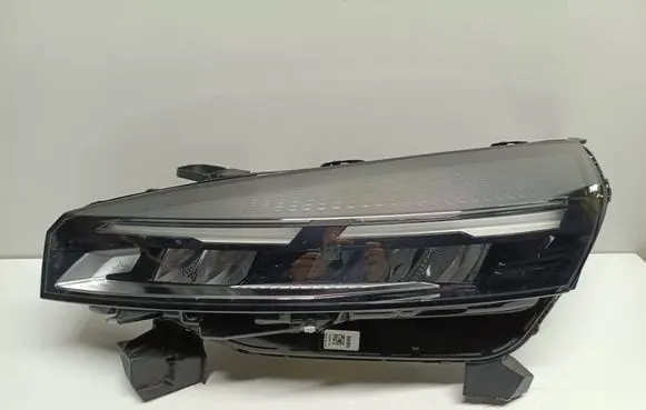 Renault Clio V Headlight/headlamp 260600149R