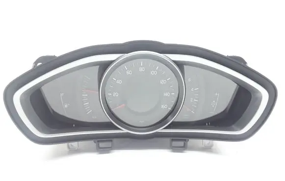 Volvo V40 Speedometer (instrument cluster) 31665050