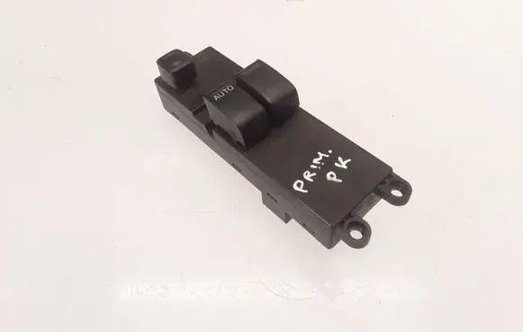 Nissan Primera Electric window control switch 25401AV620