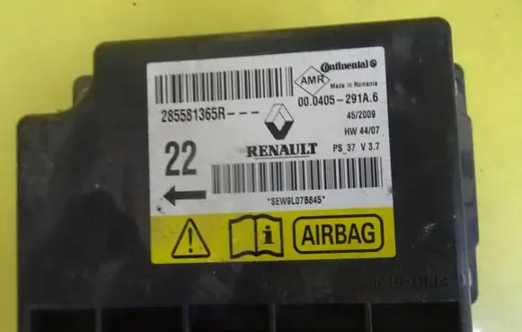 Renault Megane III Airbag control unit/module 285581365R