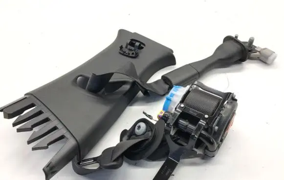 Opel Insignia B Front seatbelt 23465047