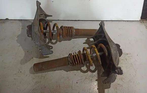 Front shock absorber with coil spring