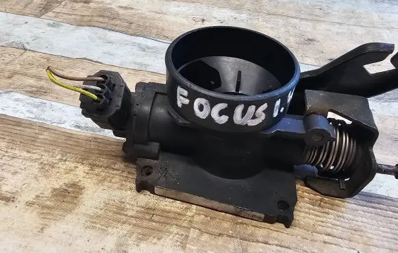 Ford Focus Throttle valve XS4U9E927KA