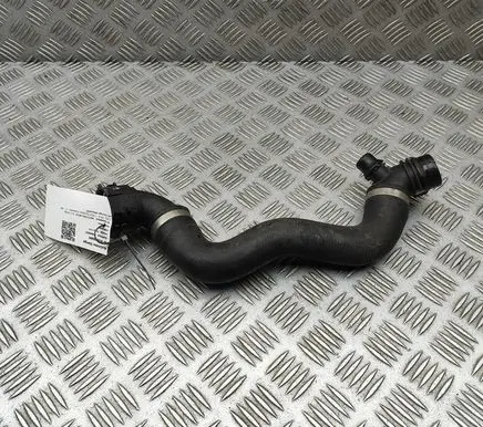 Mercedes-Benz GLC X253 C253 Engine coolant pipe/hose A2135014901