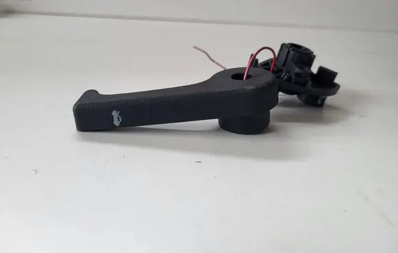 KIA Pro Cee'd II Engine bonnet (hood) release handle