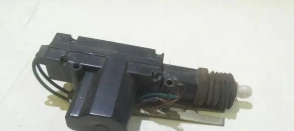 Citroen ZX Central locking motor 