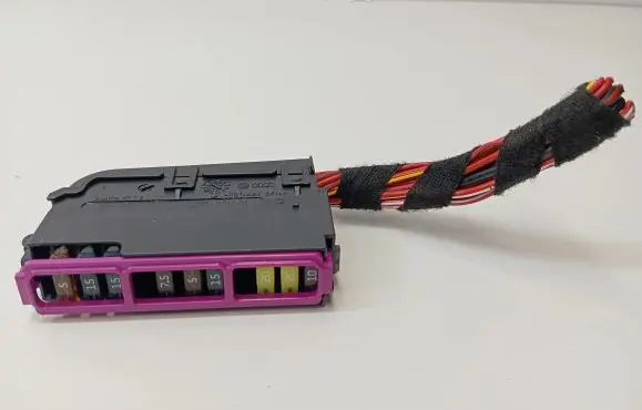 Porsche Macan (95B) Fuse module 8K0937501