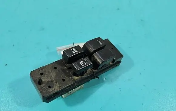 Suzuki Splash Electric window control switch 62J10 IMPRK1522103