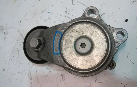 Jeep Grand Cherokee Generator/alternator belt tensioner 30222010F
