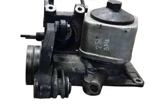 Audi A6 Allroad C5 Power steering pump mounting bracket 059145169 059117063