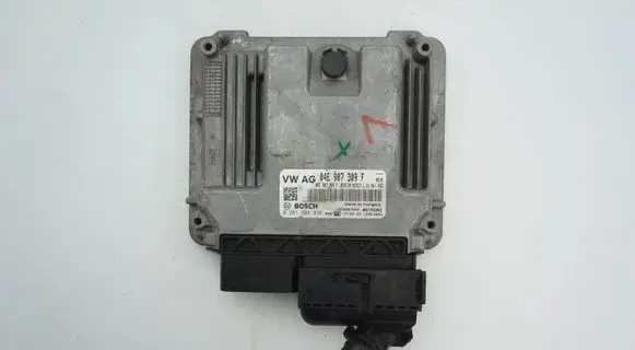 Volkswagen PASSAT B8 Engine control unit/module 04E907309F