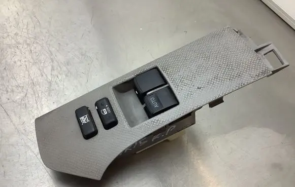 Toyota Yaris Electric window control switch 742320D110