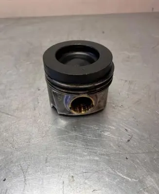 Skoda Octavia Mk3 (5E) Piston 81L150