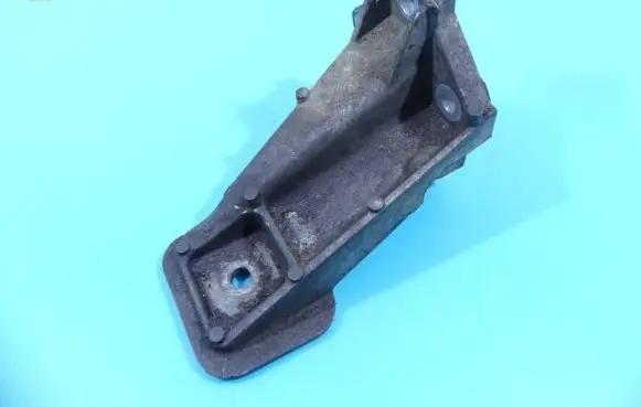 Land Rover Range Rover Sport L320 Engine mounting bracket R8S3A11H IMPRK1309906