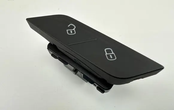 Volkswagen Tiguan Central locking switch button 5NA962126
