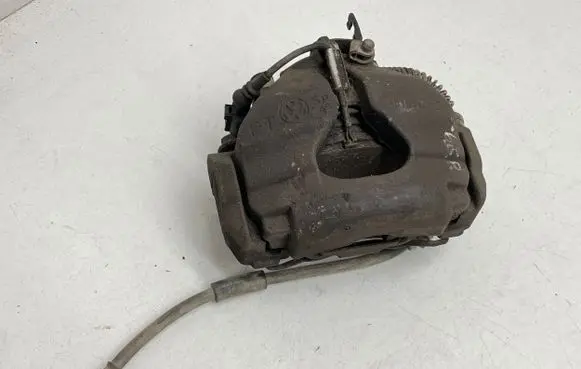 Volkswagen Transporter - Caravelle T6 Front brake caliper 7H0105L