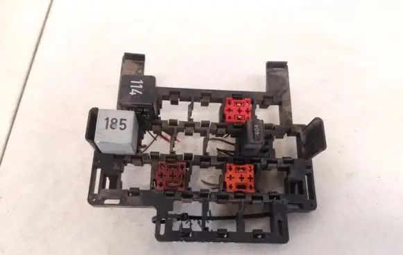 Ford Galaxy Fuse box set 14447