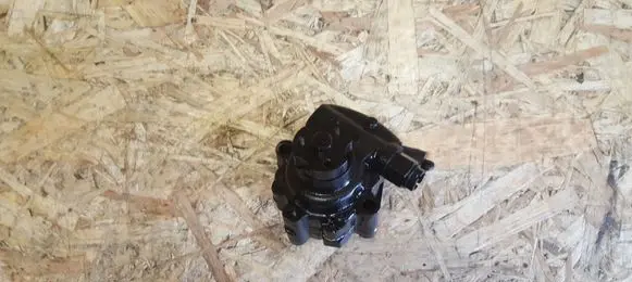 Ford Transit Power steering pump 1475653 R1C15J3A674AE