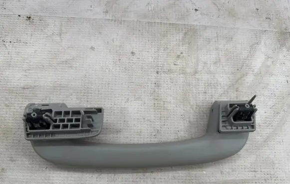 BMW X2 F39 Rear interior roof grab handle 7347940 21437511