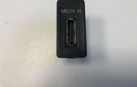Volkswagen Golf VII USB control unit 5G0035222A