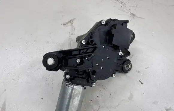 Volkswagen Polo V 6R Rear window wiper motor 5K6955711B 0390201216 121122