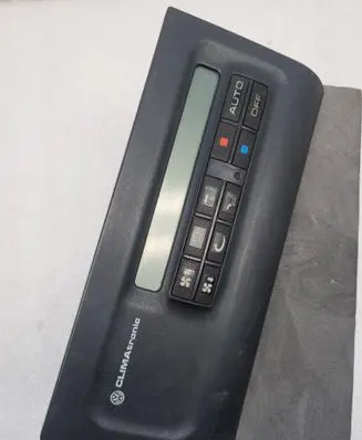 Volkswagen PASSAT B4 Climate control unit 9BG72496100 3A0907044