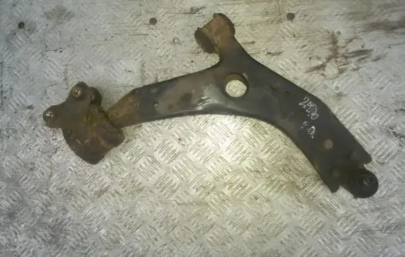 Ford Focus Front lower control arm/wishbone