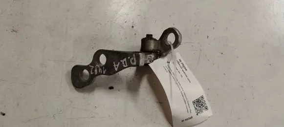 Ford Focus Front door lower hinge 3M5R22810A4