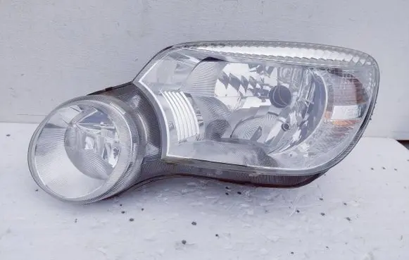 Skoda Yeti (5L) Headlight/headlamp 5L1941015A