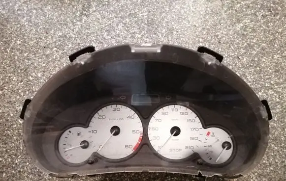 Peugeot Partner Speedometer (instrument cluster) 9656801780