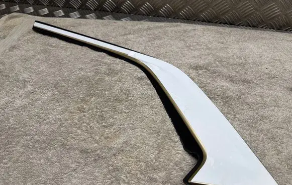 BMW XM Rear side glass trim 5a2bca3