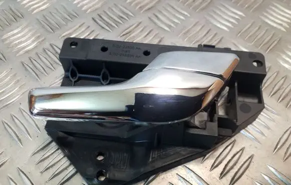 Rear door interior handle