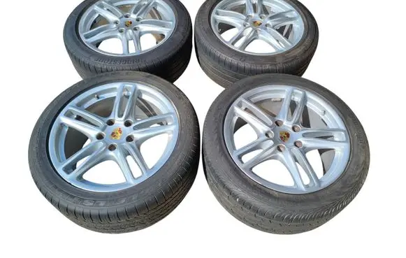 Porsche Panamera (970) R19 alloy rim 97036215804