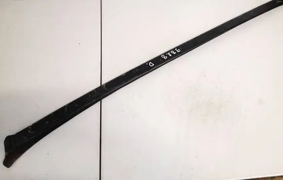 Mercedes-Benz C AMG W204 Windshield trim 080023
