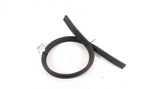 Volkswagen PASSAT B9 Engine compartment rubber 3J0823723