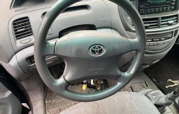 Toyota Previa (XR30, XR40) II Steering wheel 