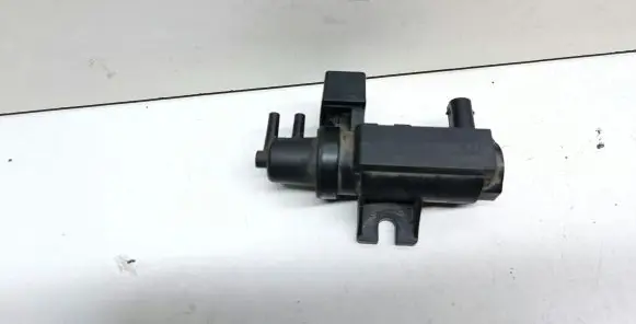 BMW 1 E81 E87 Turbo solenoid valve 7805391 11747805391 702063