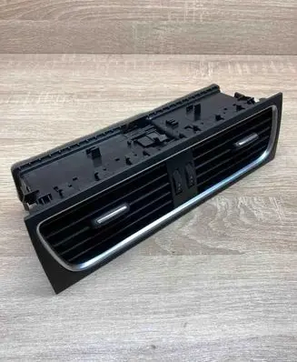 Audi A4 S4 B8 8K Dash center air vent grill 8T2820951B