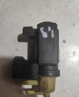 Renault Laguna II Turbo solenoid valve 8200486264