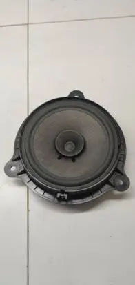Renault Kadjar Front door high frequency speaker 