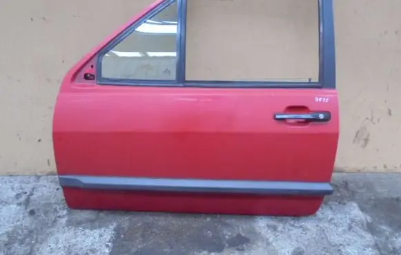 Volkswagen Polo II 86C 2F Front door