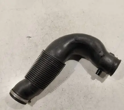 Peugeot 206 Air intake hose/pipe 9625678980