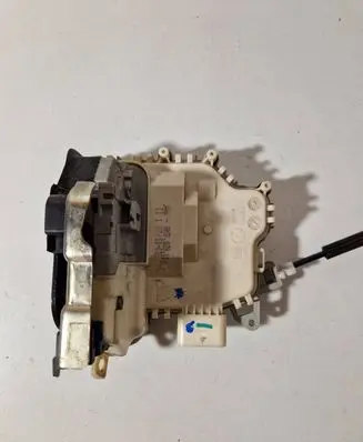 Audi A4 S4 B8 8K Rear door lock 8K0839016C
