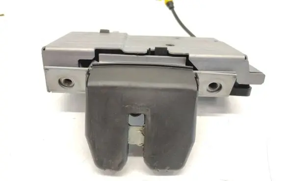 Volvo XC90 Tailgate/trunk/boot lock/catch/latch 31253053 113610