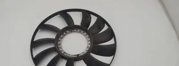 Volkswagen PASSAT B5 Fan impeller 058121301B